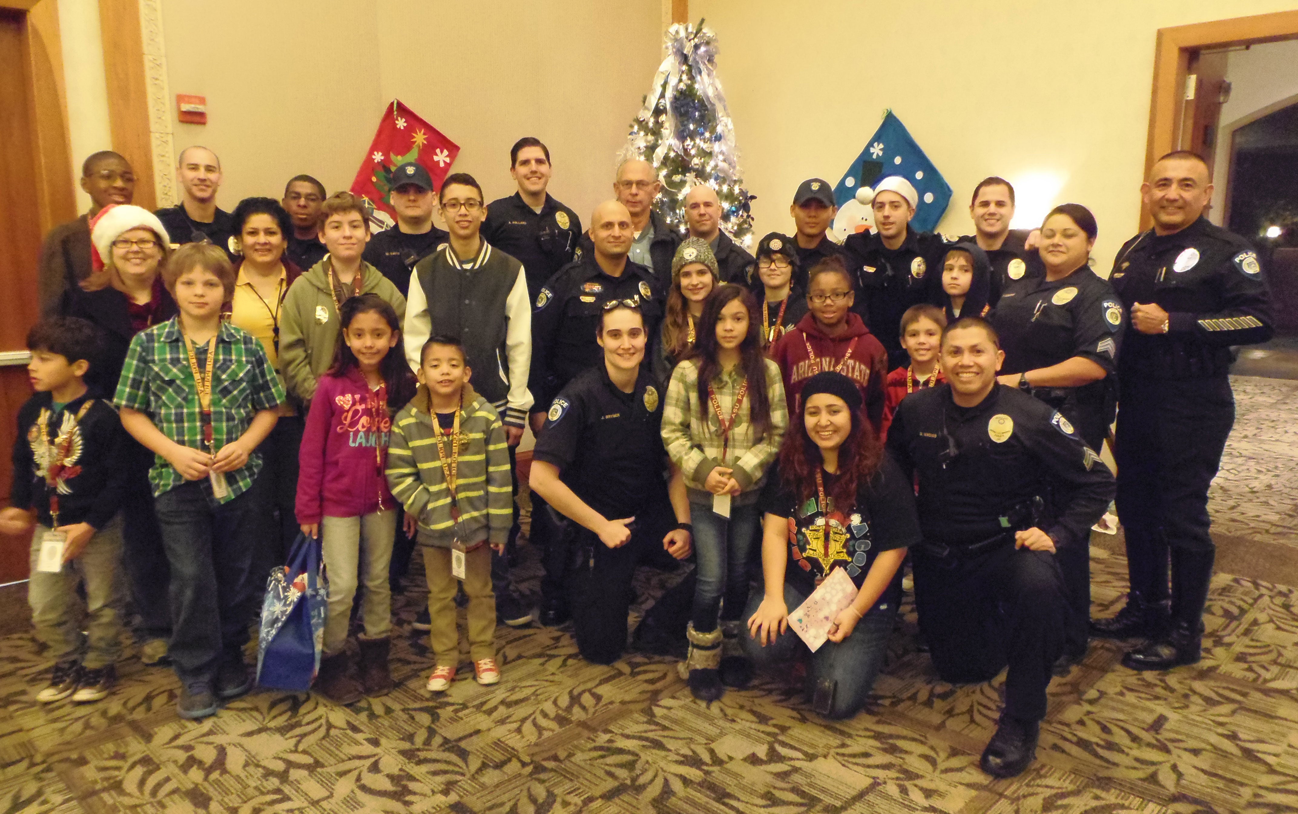 ASU police officers take kids holiday shopping