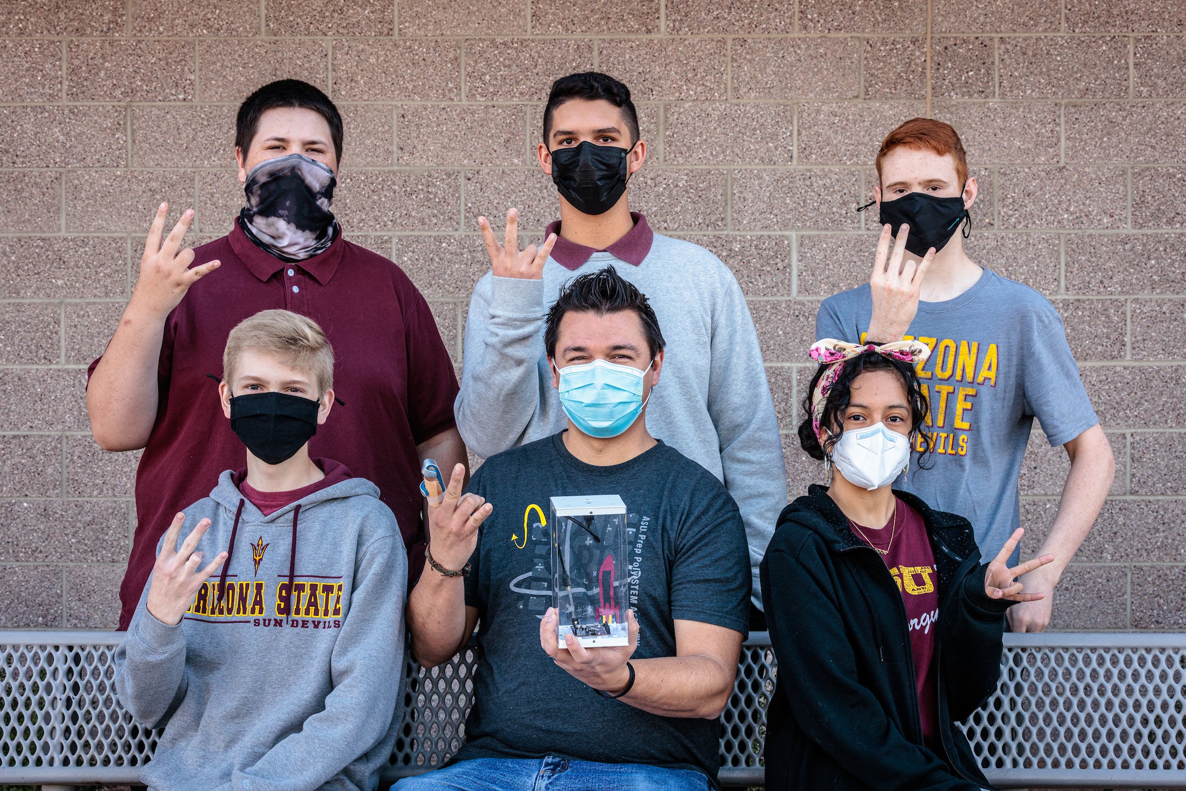 Group photo of high school students