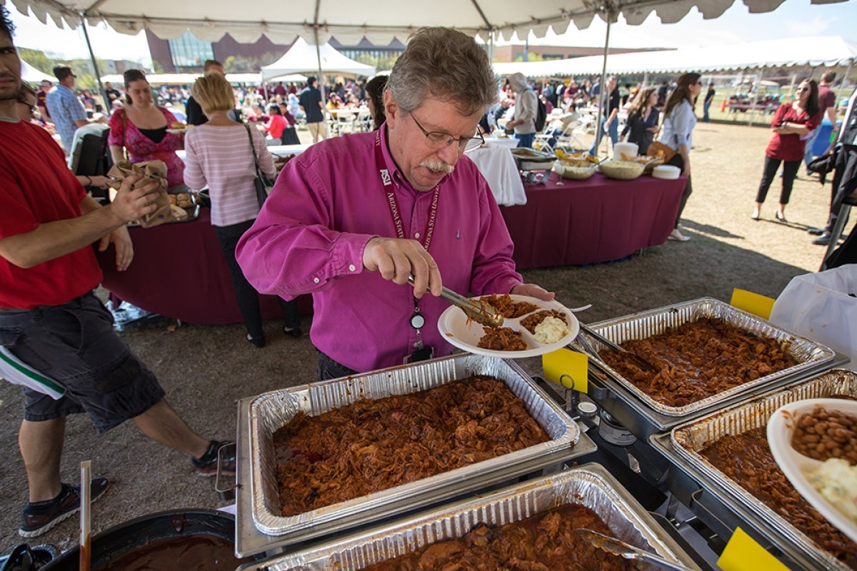 Food line in Tempe