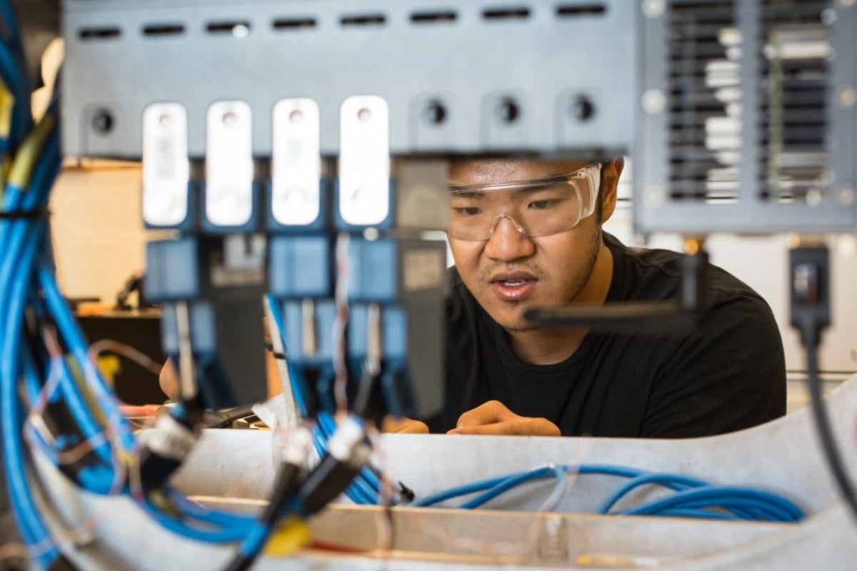 AZLoop team member applies a kill switch to the pod