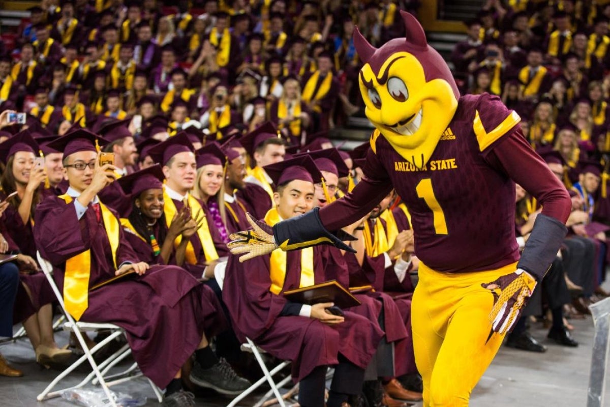 Sparky greeting grads