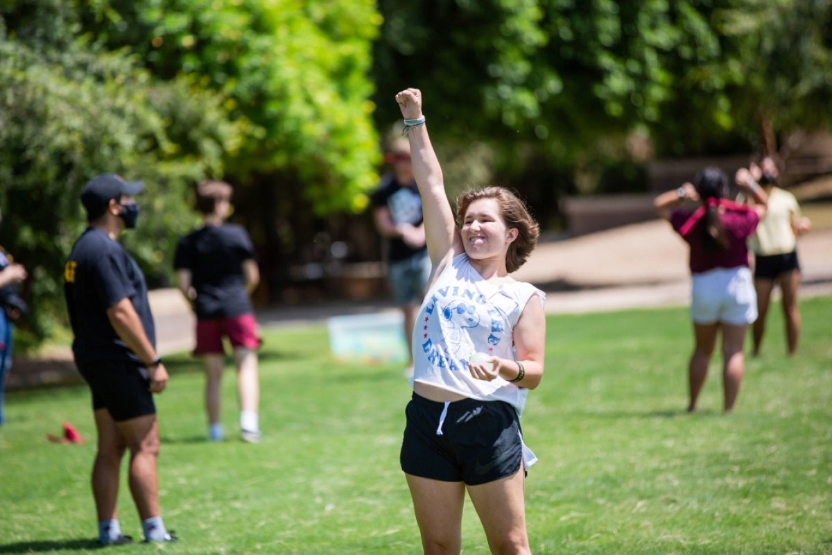 Water balloon toss