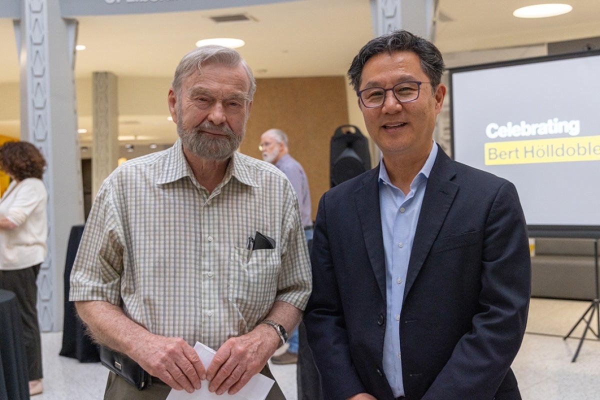 Bert Hölldobler and Kenro Kusumi smile for the camera.