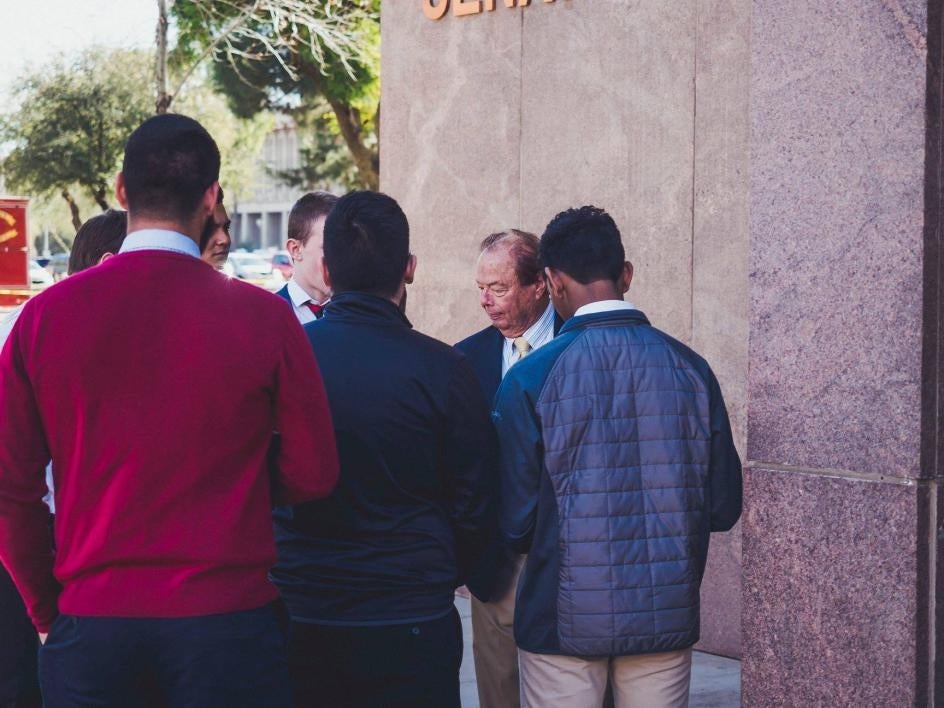 Students meet with Arizona Senate representative Frank Pratt during Aliento's Education Day event in January.