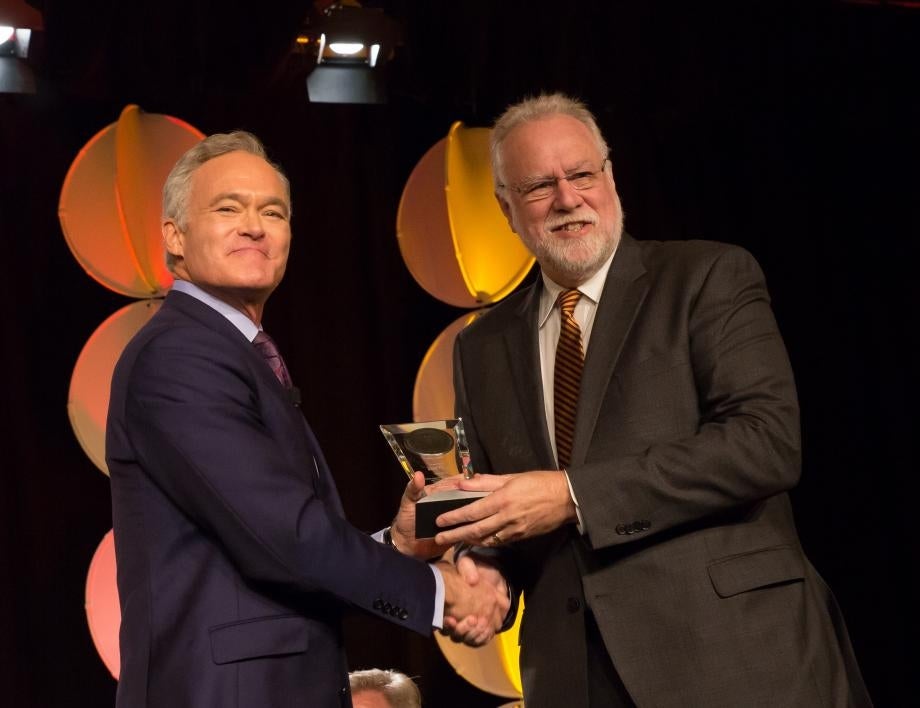 Scott Pelley accepts the 2016 Walter Cronkite Award for Excellence in Journalism