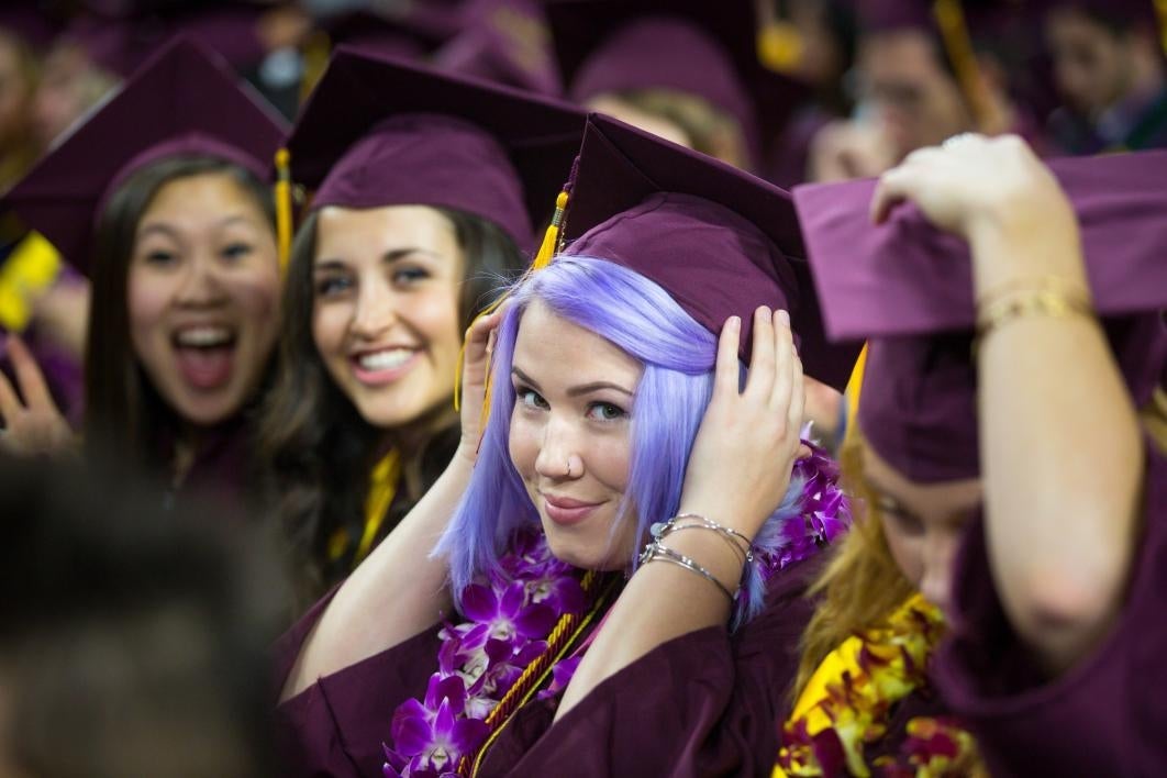 graduate adjusting mortar board