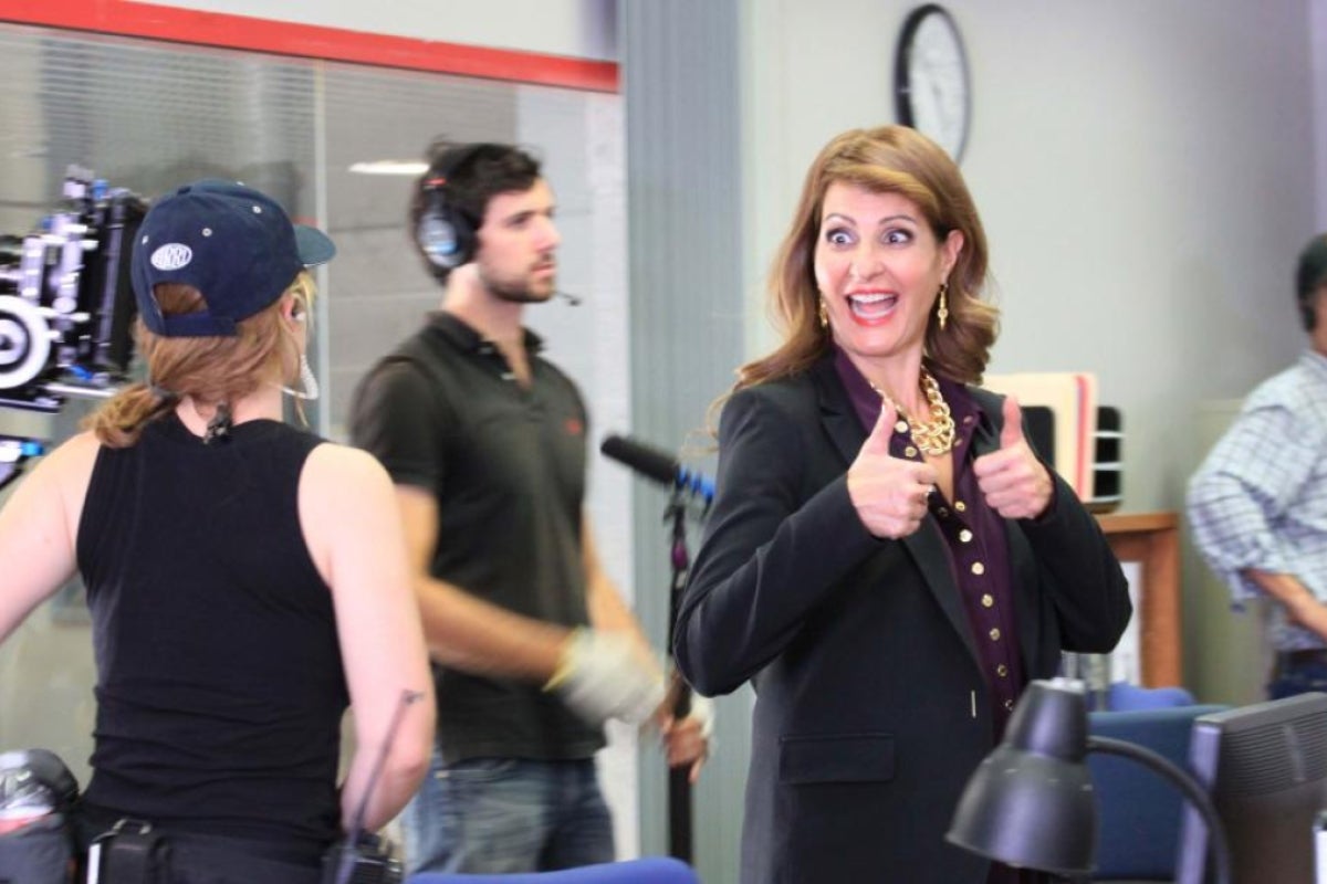 Nia Vardalos in Car Dogs