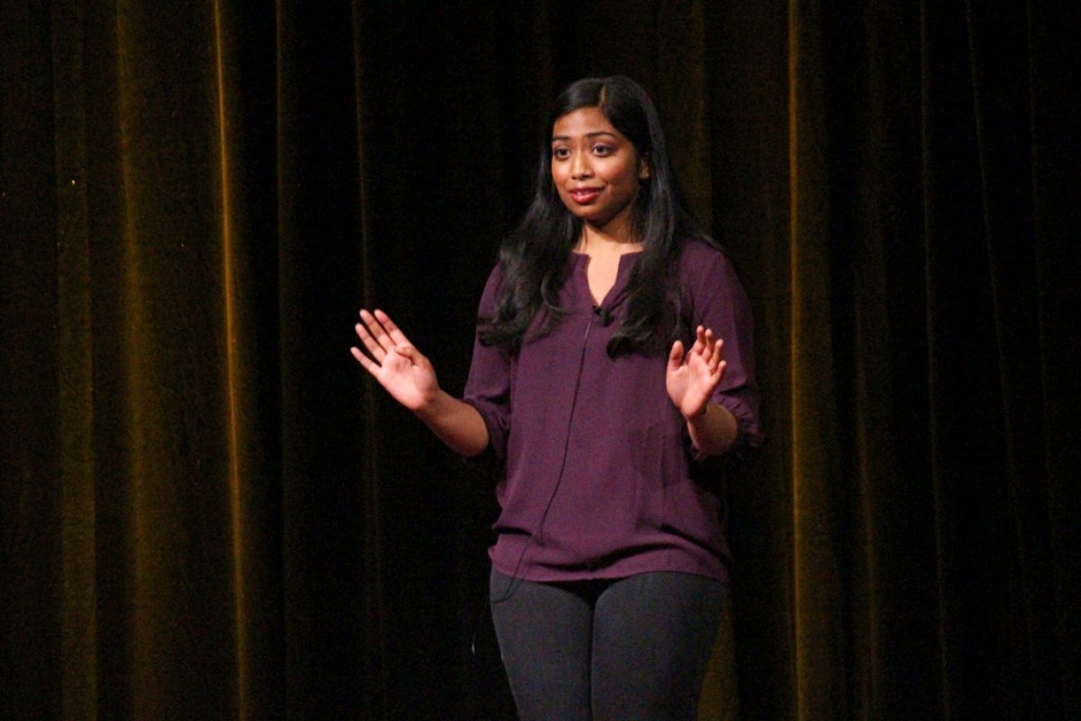 Janani Lakshmanan presents at Ignite@ASU