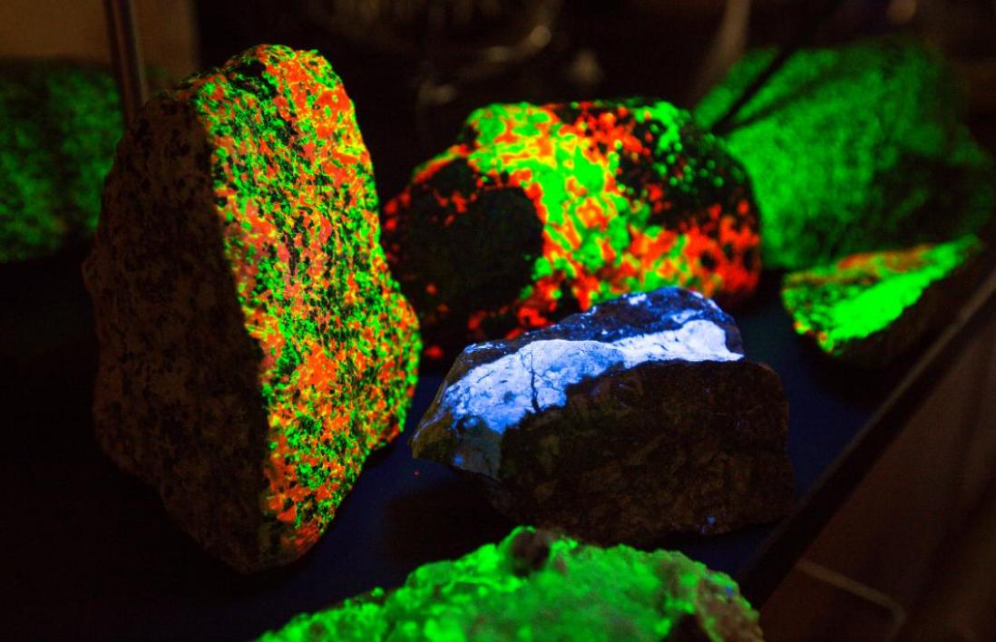 glowing minerals