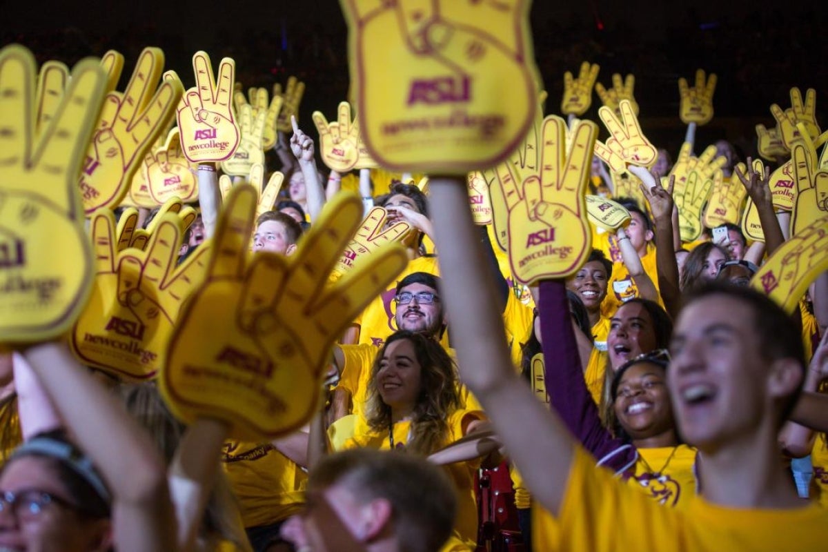 Sun Devil Welcome-Foam hands