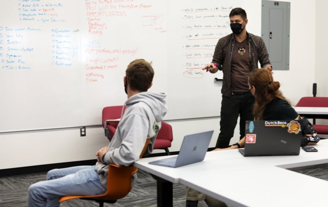 Instructor Phil Stoesz leads the Creative Futures Studio class.