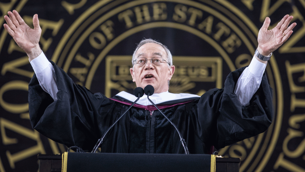 MIT President Rafael Reif speaks at ASU Undergraduate Commencement