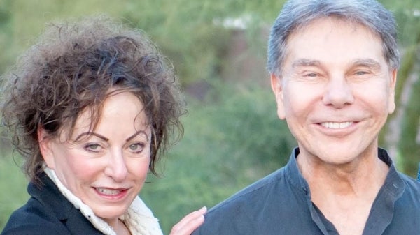 Portrait of Bobette Gorden and Robert Cialdini.