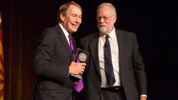 Charlie Rose accepts Cronkite Award