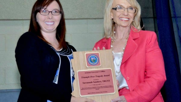 portrait of Savannah Sanders and Gov. Jan Brewer