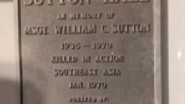 Sutton Hall plaque, Arizona State University Polytechnic Campus